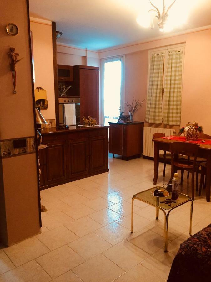Il Girasole Apartment Castel Ritaldi Ngoại thất bức ảnh