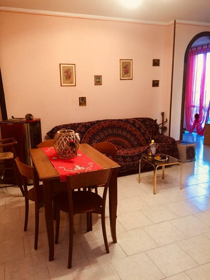 Il Girasole Apartment Castel Ritaldi Ngoại thất bức ảnh