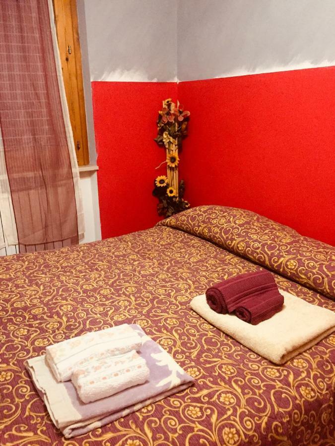 Il Girasole Apartment Castel Ritaldi Ngoại thất bức ảnh